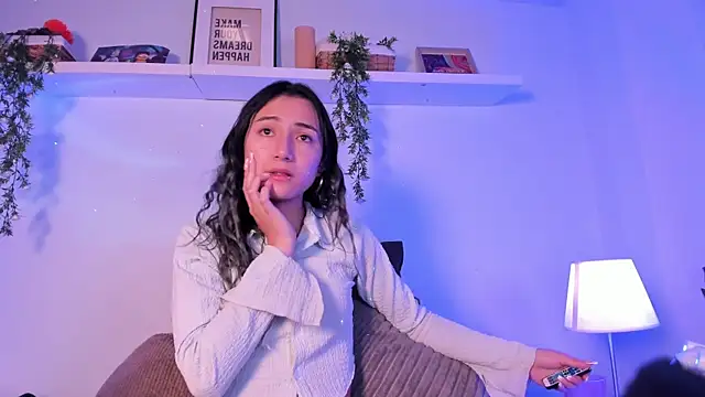 Vampgyal online show from November 27, 9:17 pm