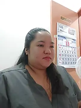 LianaCruzado online show from May 19, 1:50 pm
