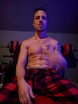 Snapshot of Sinister_Savage chatting on October 16, 5:52 am Sinister Savage online show from October 16, 5:52 am