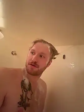 trashyd online show from November 27, 11:40 pm