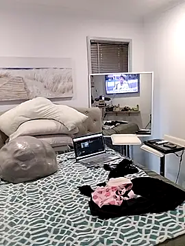 iamthepublickmasterbater online show from October 26, 2:39 am