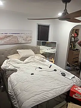 iamthepublickmasterbater online show from January 7, 2:19 pm