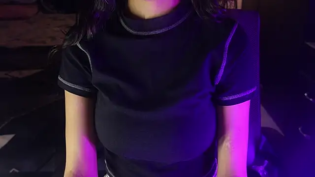 NidhiChandra online show from November 13, 8:57 am