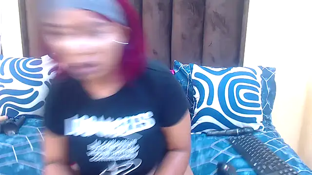 AfricanQueenxx40 online show from February 13, 3:02 am