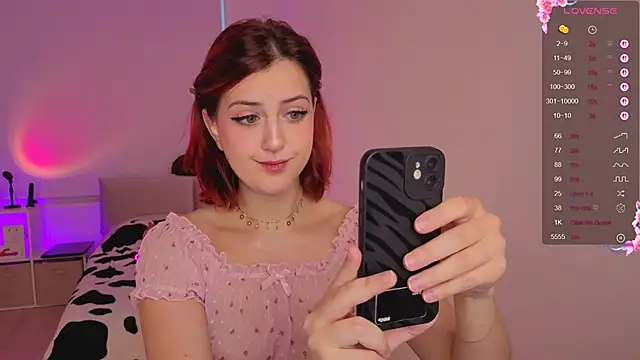 bananasgirl online show from October 3, 5:48 am