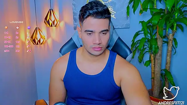 Snapshot of AndresR3 chatting on October 1, 1:22 am AndresR3 online show from October 1, 1:22 am