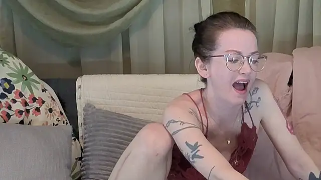 Snapshot of kohlbird chatting on February 11, 5:45 am kohlbird online show from February 11, 5:45 am