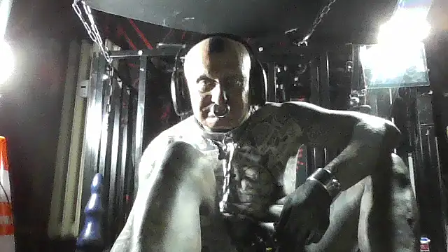 Snapshot of object857 chatting on February 24, 8:51 pm object857 online show from February 24, 8:51 pm