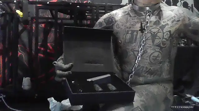 object857 online show from April 11, 1:26 pm