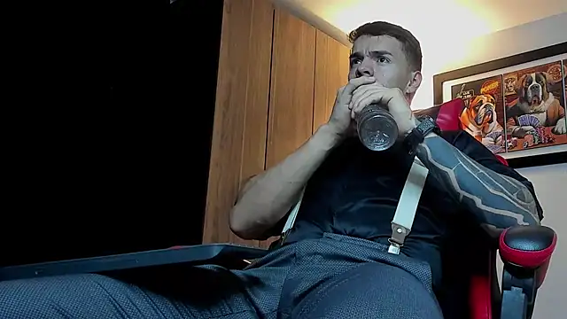 ALPHA DOMINUS  online show from December 21, 4:52 am