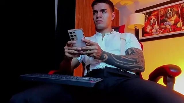 ALPHA DOMINUS  online show from March 3, 4:51 am