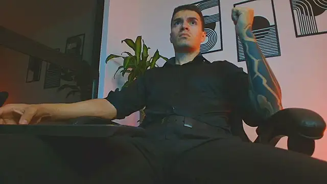 Snapshot of ALPHA_DOMINUS_ chatting on June 14, 3:30 am ALPHA DOMINUS online show from June 14, 3:30 am