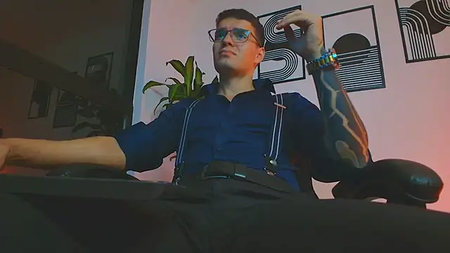 Snapshot of ALPHA_DOMINUS_ chatting on June 15, 4:47 am ALPHA DOMINUS online show from June 15, 4:47 am