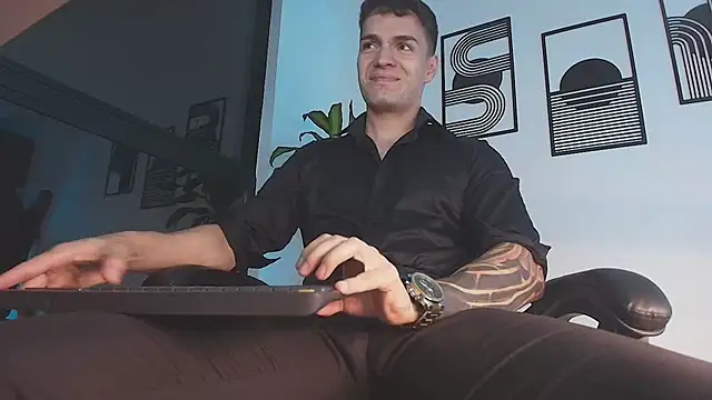 ALPHA DOMINUS  online show from July 25, 3:37 am