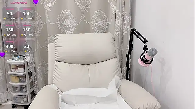 tuantuanle online show from March 29, 1:55 pm