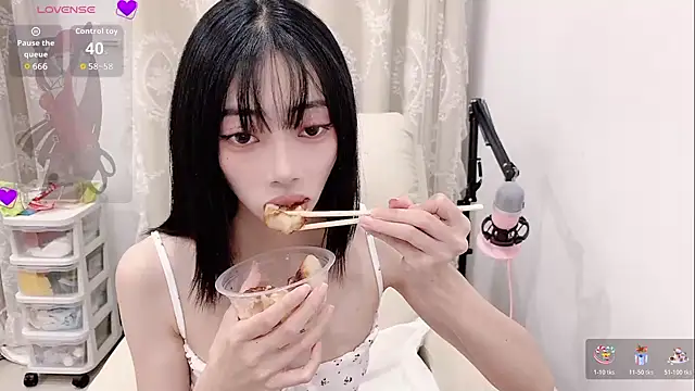 tuantuanle online show from June 11, 3:54 pm