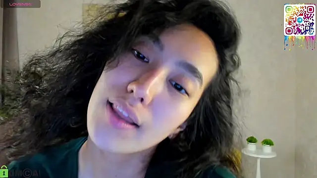FlirtyAura online show from April 27, 12:03 pm