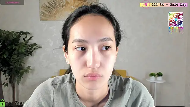 FlirtyAura online show from May 14, 3:46 am