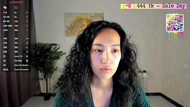 FlirtyAura online show from May 21, 3:46 am