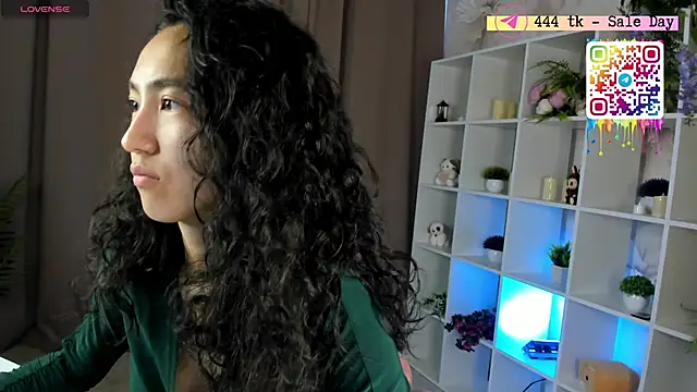 FlirtyAura online show from May 28, 3:37 am