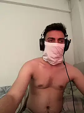 milfshakeow online show from May 15, 12:34 pm