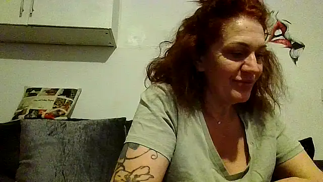 RubyyRosee online show from April 11, 5:56 am