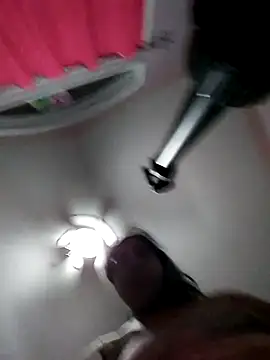 Snapshot of Lovelyrainn chatting on September 19, 2:35 am Lovelyrainn online show from September 19, 2:35 am