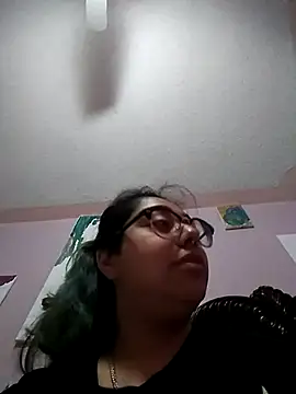 Snapshot of Lovelyrainn chatting on September 25, 11:47 am Lovelyrainn online show from September 25, 11:47 am