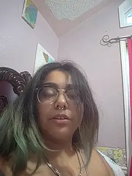 Snapshot of Lovelyrainn chatting on October 27, 11:20 pm Lovelyrainn online show from October 27, 11:20 pm