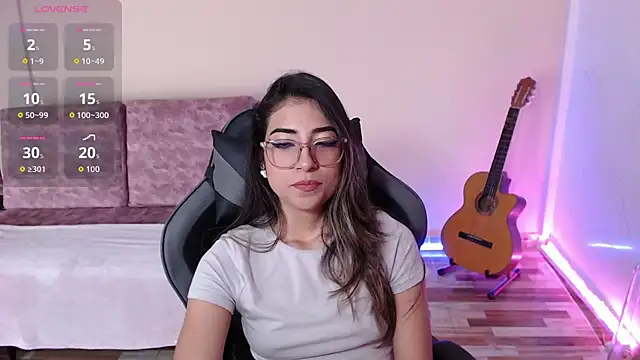 Susanahendrix online show from February 21, 6:20 pm