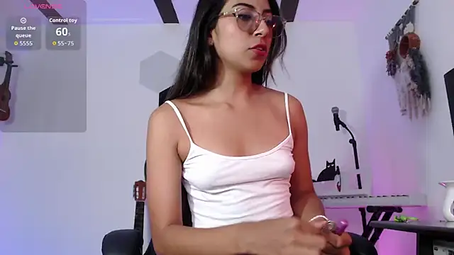 Snapshot of Susanahendrix chatting on April 27, 6:17 pm Susanahendrix online show from April 27, 6:17 pm
