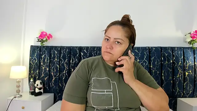 katte landerr online show from May 26, 1:07 pm