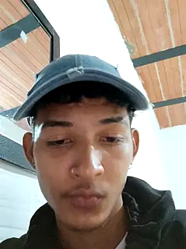 hotrabbit120105 online show from December 17, 3:29 pm