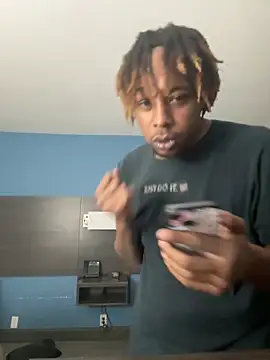 BigMfLuther online show from December 23, 5:38 am