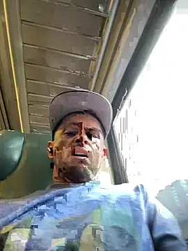Carlosmauricio123 online show from July 10, 8:44 pm