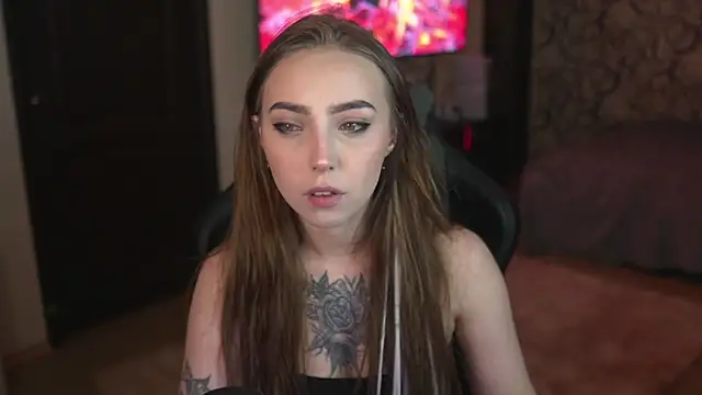 Snapshot of lis_silver chatting on December 2, 5:30 pm lis silver online show from December 2, 5:30 pm