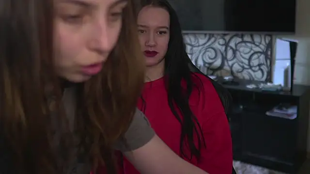 Snapshot of lis_silver chatting on February 17, 8:22 am lis silver online show from February 17, 8:22 am