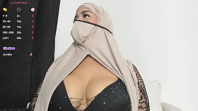 thaira aly online show from November 4, 10:42 pm