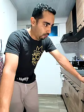 stivenlujan69 online show from December 1, 2:16 am