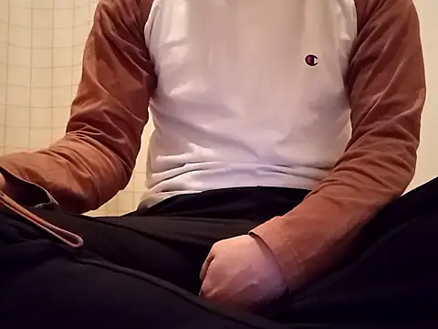 Snapshot of nori1981_oosaka chatting on February 7, 4:00 pm nori1981 oosaka online show from February 7, 4:00 pm