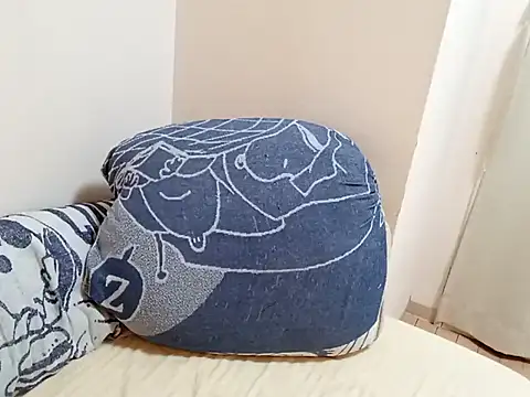 Snapshot of nori1981_oosaka chatting on March 9, 10:08 am nori1981 oosaka online show from March 9, 10:08 am