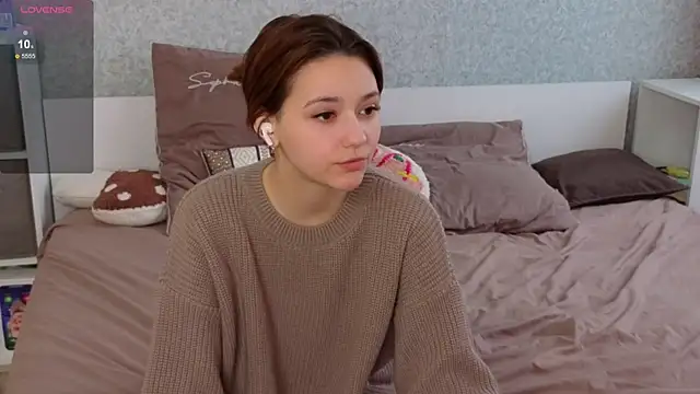 MiaSkyKiss online show from May 28, 1:19 pm