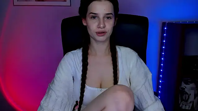 LuxMaya online show from February 25, 7:29 am