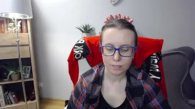 sweetxLizzy online show from April 9, 6:19 am