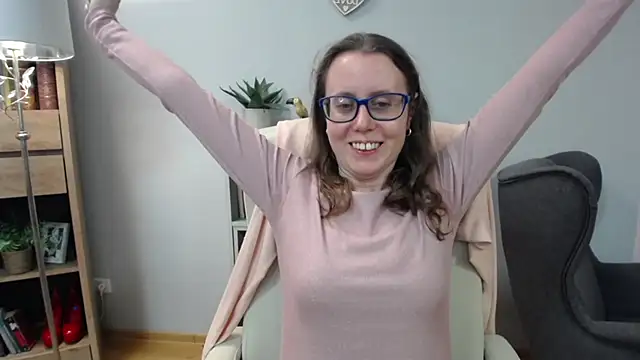 sweetxLizzy online show from April 14, 4:40 am