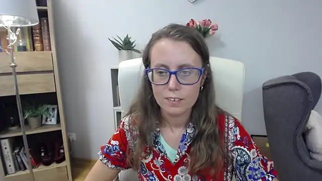 Snapshot of sweetxLizzy chatting on July 14, 10:21 am sweetxLizzy online show from July 14, 10:21 am