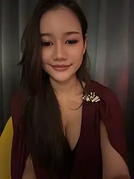 cherrycuteasian online show from May 28, 2:25 pm