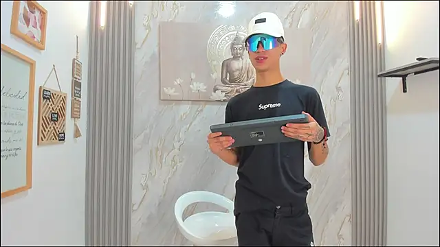 TWINKS BOYS1 online show from January 6, 7:39 pm