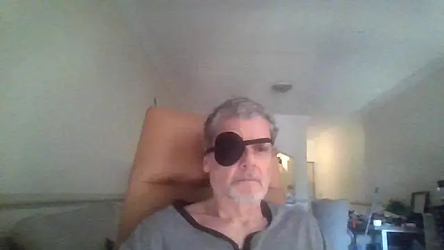 Snapshot of ibnsina7 chatting on April 5, 7:38 am ibnsina7 online show from April 5, 7:38 am