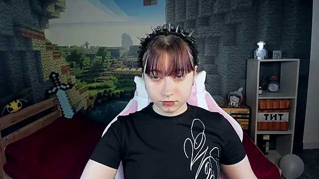 ClaraParks online show from March 25, 6:25 pm